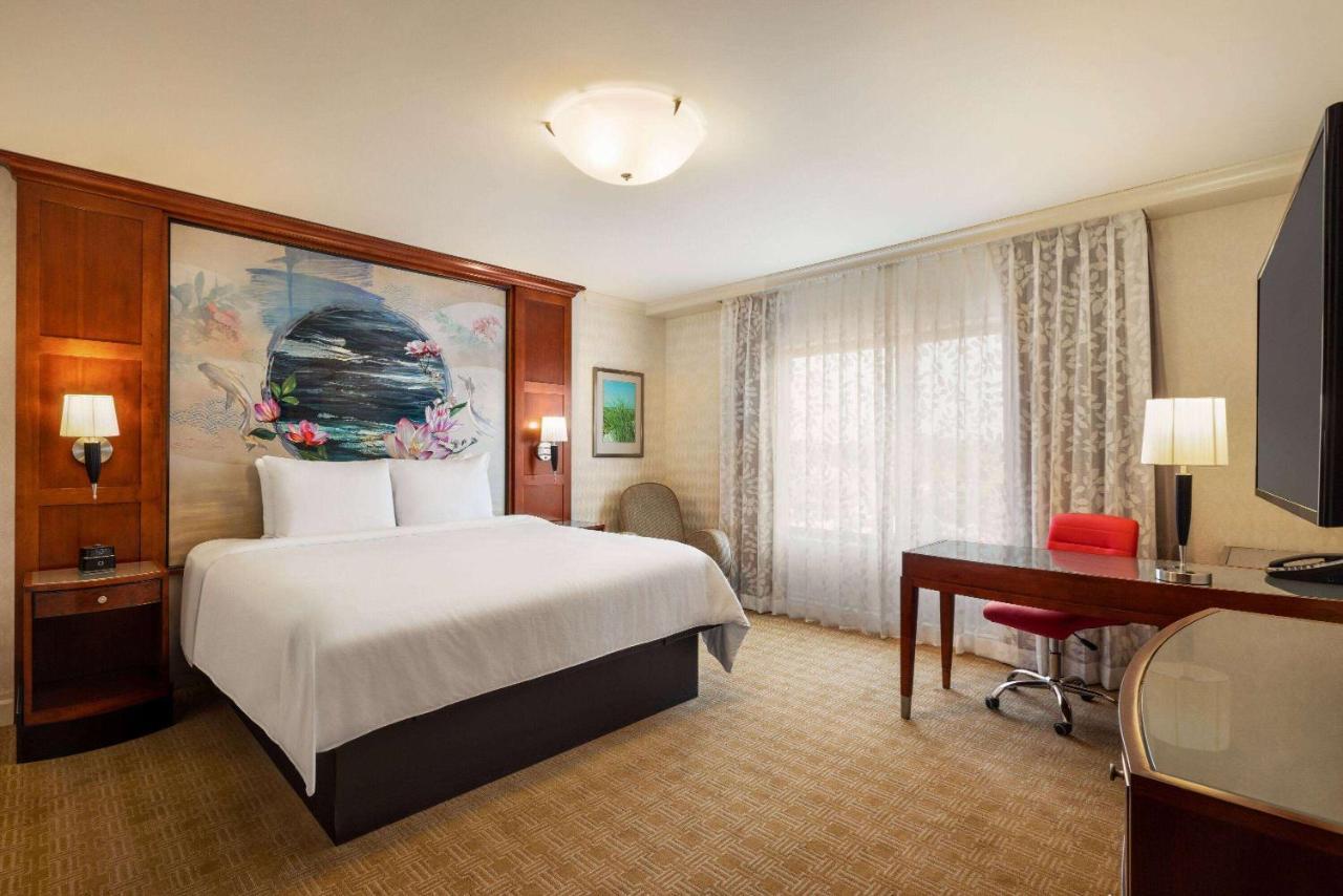 ווסטבורי Viana Hotel And Spa, Trademark Collection By Wyndham מראה חיצוני תמונה