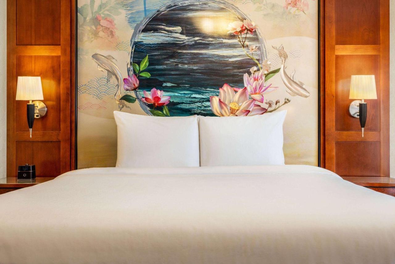 ווסטבורי Viana Hotel And Spa, Trademark Collection By Wyndham מראה חיצוני תמונה