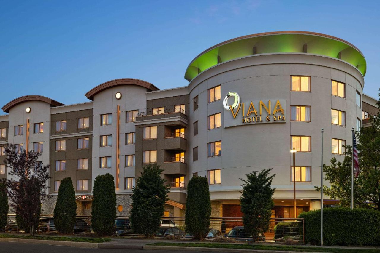 ווסטבורי Viana Hotel And Spa, Trademark Collection By Wyndham מראה חיצוני תמונה
