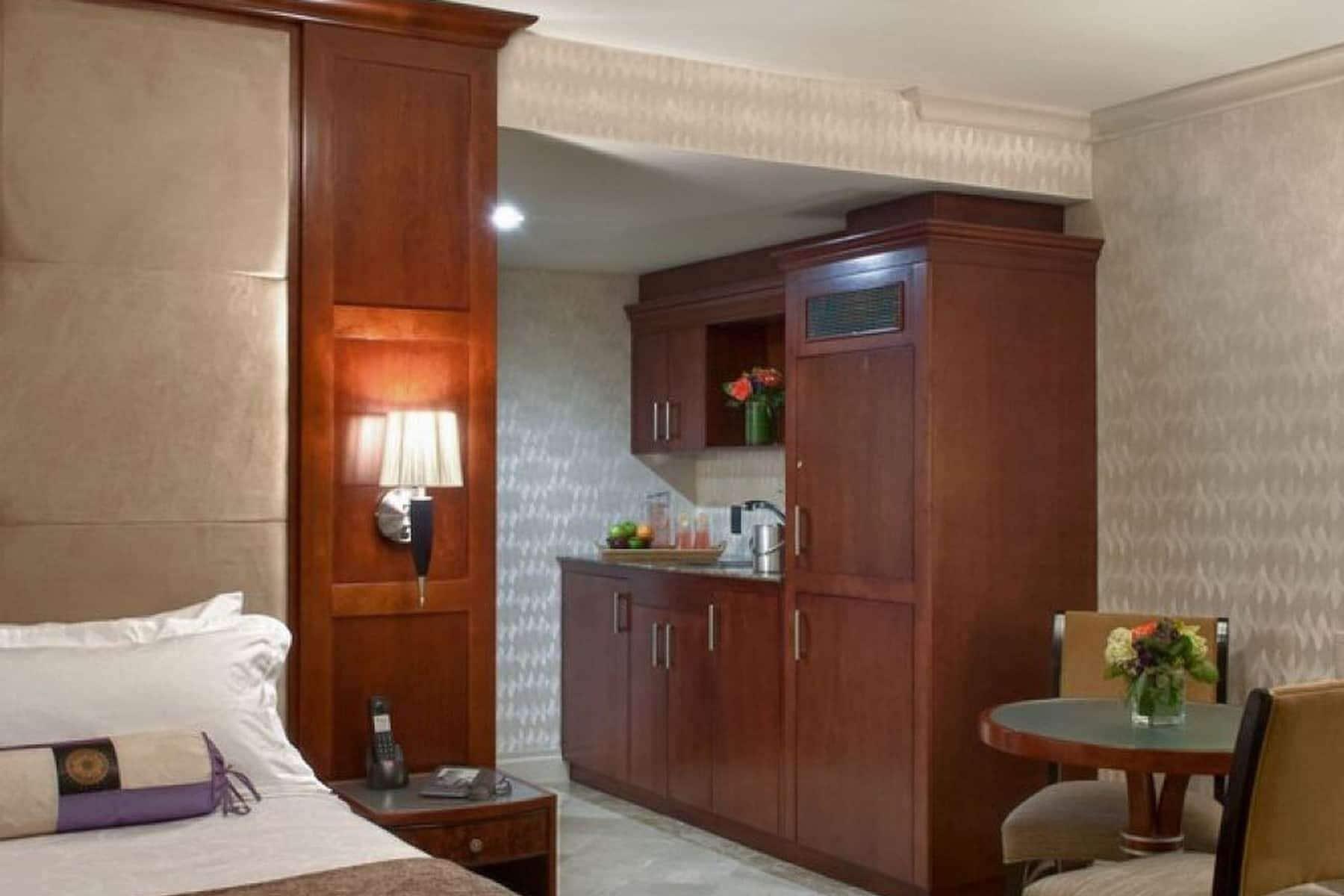 ווסטבורי Viana Hotel And Spa, Trademark Collection By Wyndham מראה חיצוני תמונה