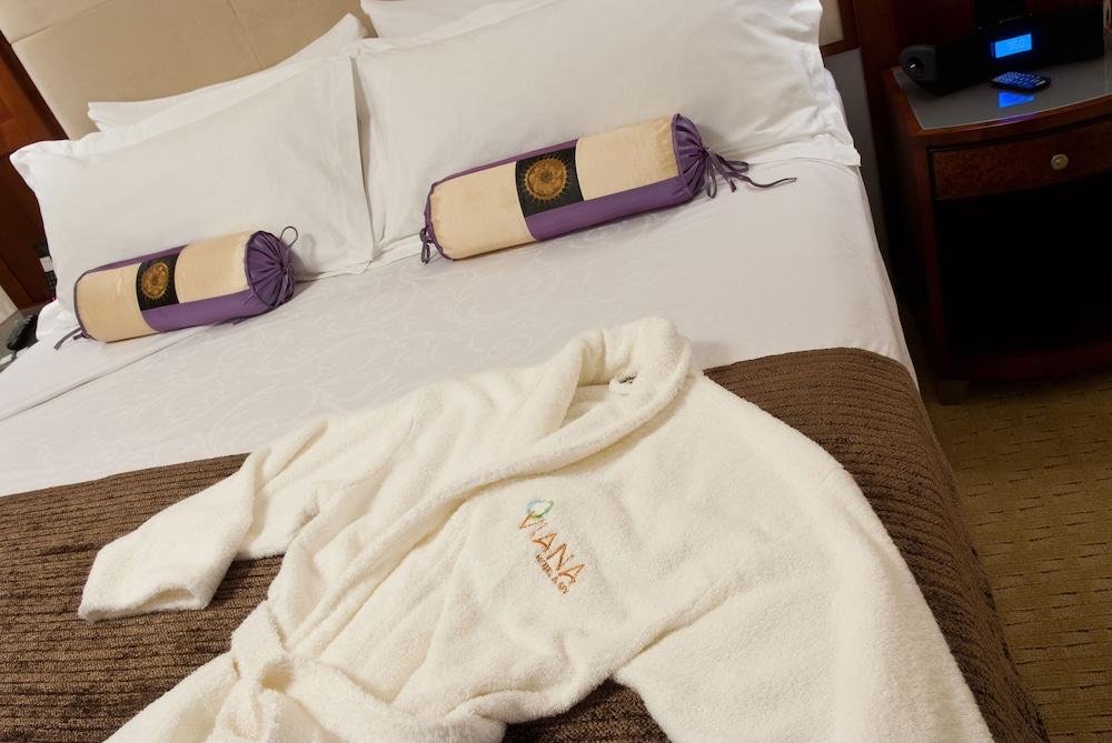 ווסטבורי Viana Hotel And Spa, Trademark Collection By Wyndham מראה חיצוני תמונה