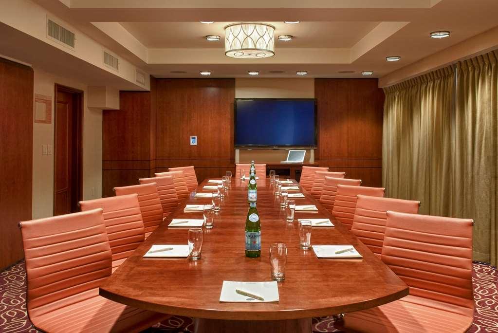 ווסטבורי Viana Hotel And Spa, Trademark Collection By Wyndham מתקנים תמונה