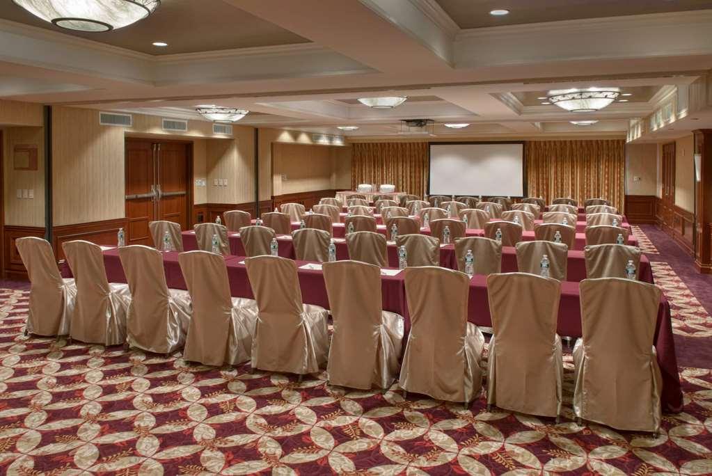 ווסטבורי Viana Hotel And Spa, Trademark Collection By Wyndham מתקנים תמונה