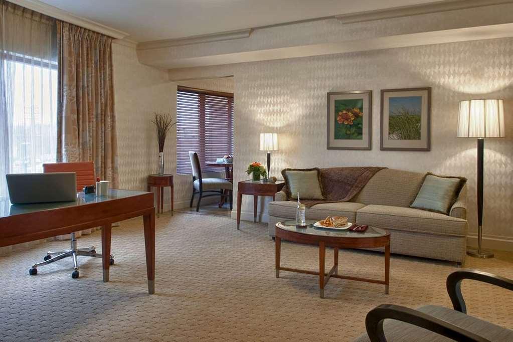 ווסטבורי Viana Hotel And Spa, Trademark Collection By Wyndham חדר תמונה