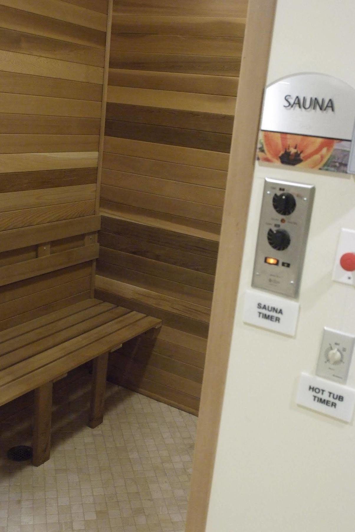 ווסטבורי Viana Hotel And Spa, Trademark Collection By Wyndham מראה חיצוני תמונה